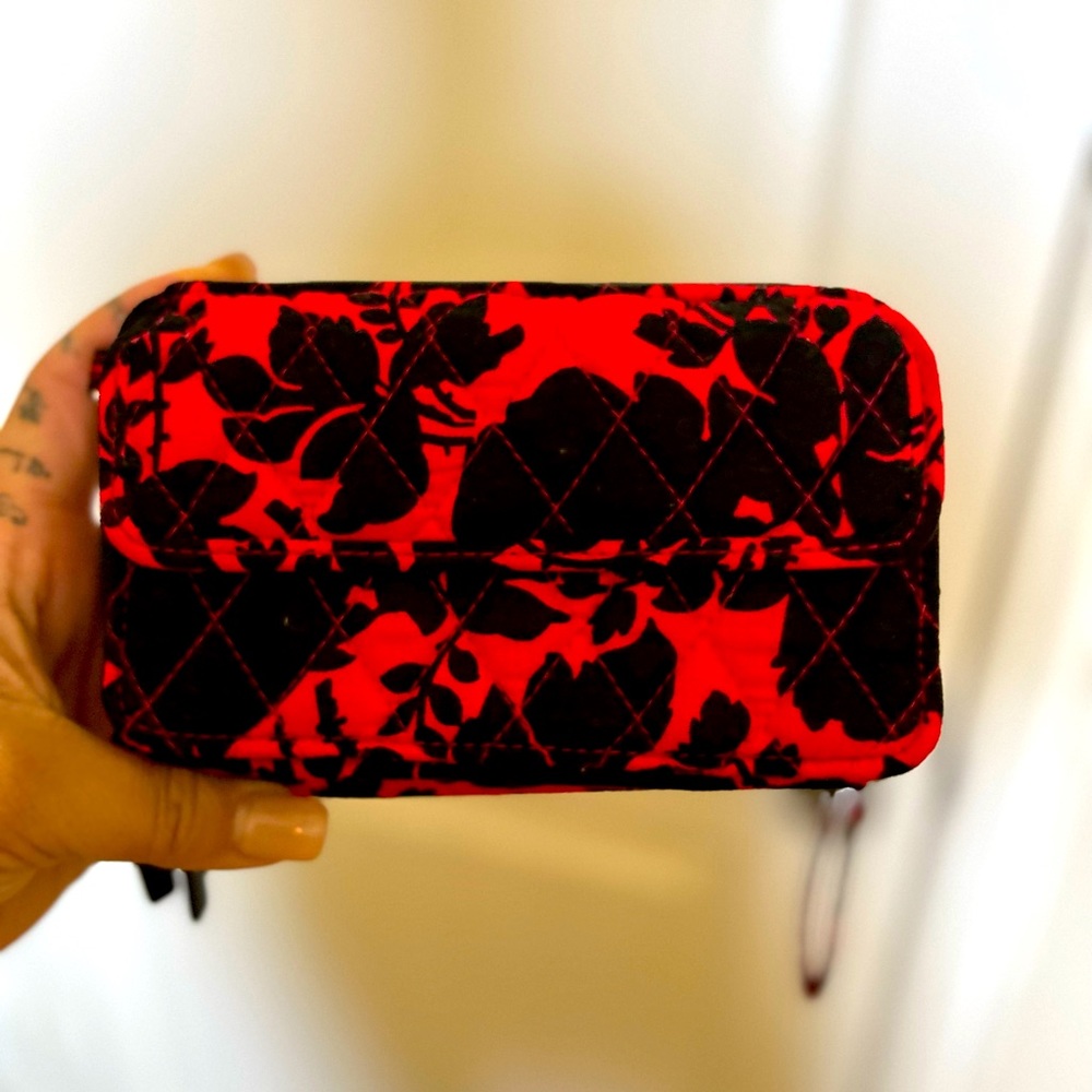 Brand new Vera Bradley wallet! Original Vera Bradley print!